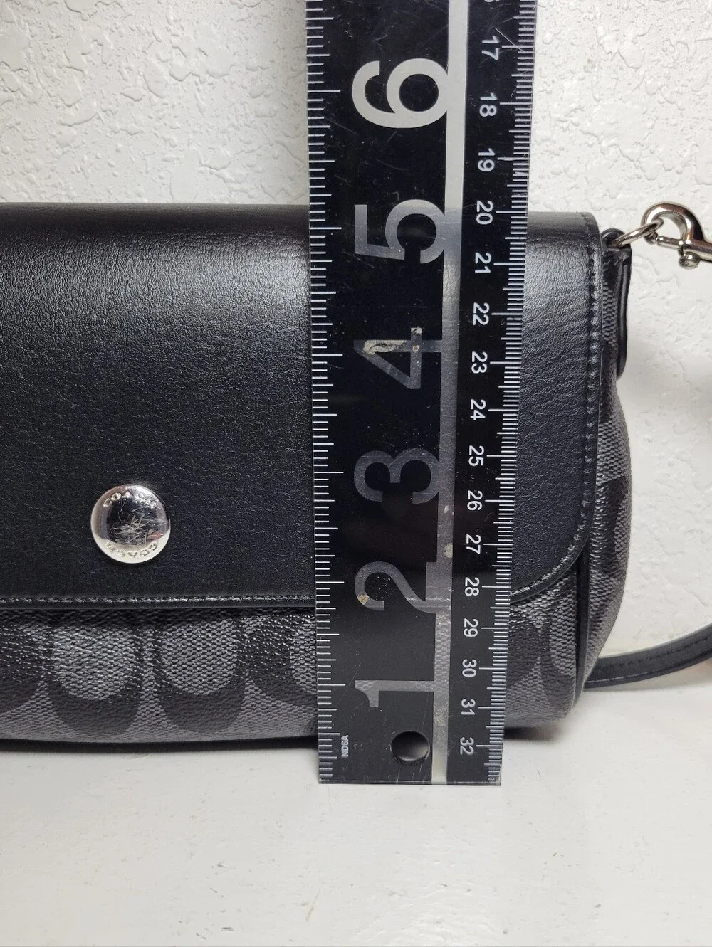 Coach Reversible Crossbody Black/Gray Signature Logo Canvas & Leather - Read
